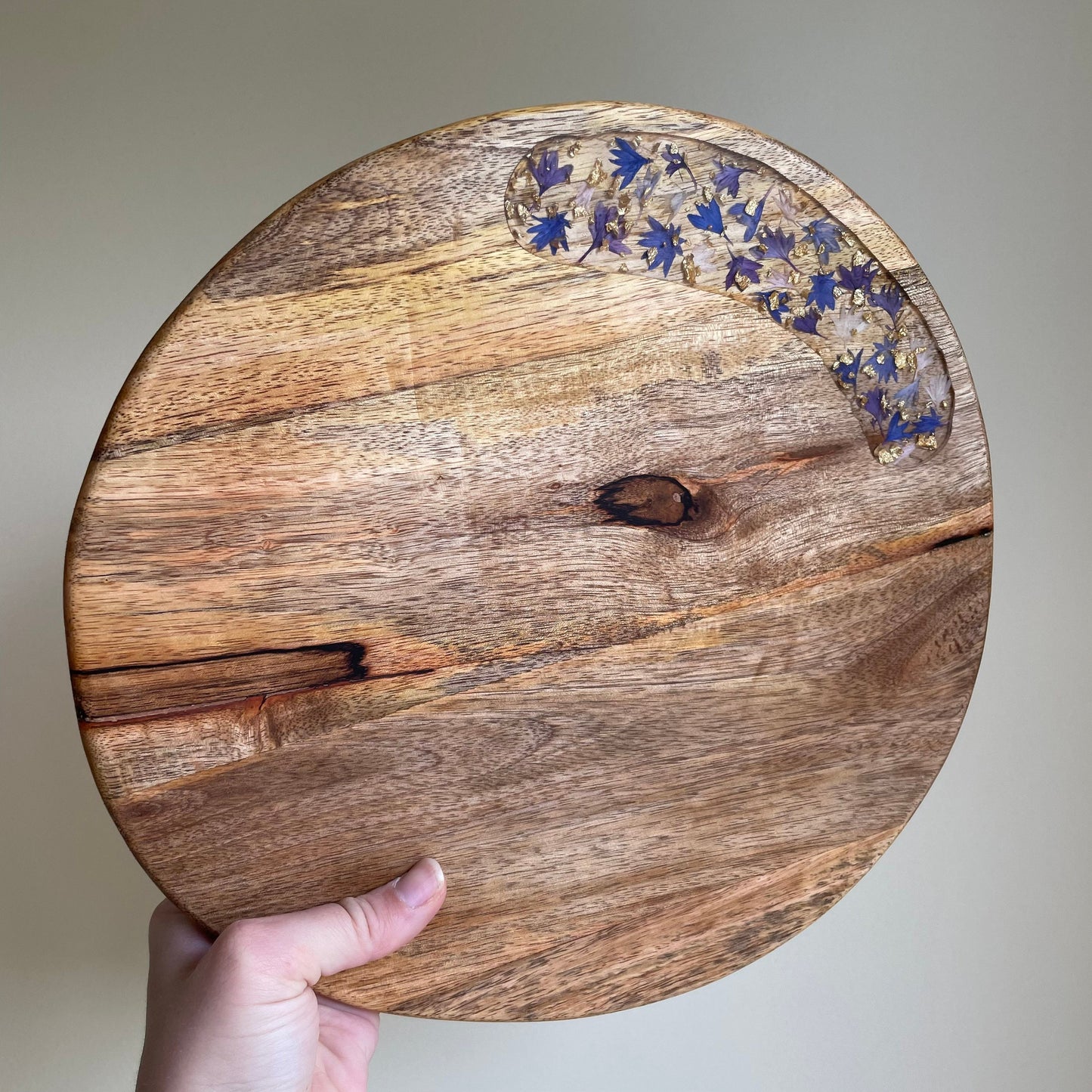 Floral Resin Cheese Board - Charcuterie Board