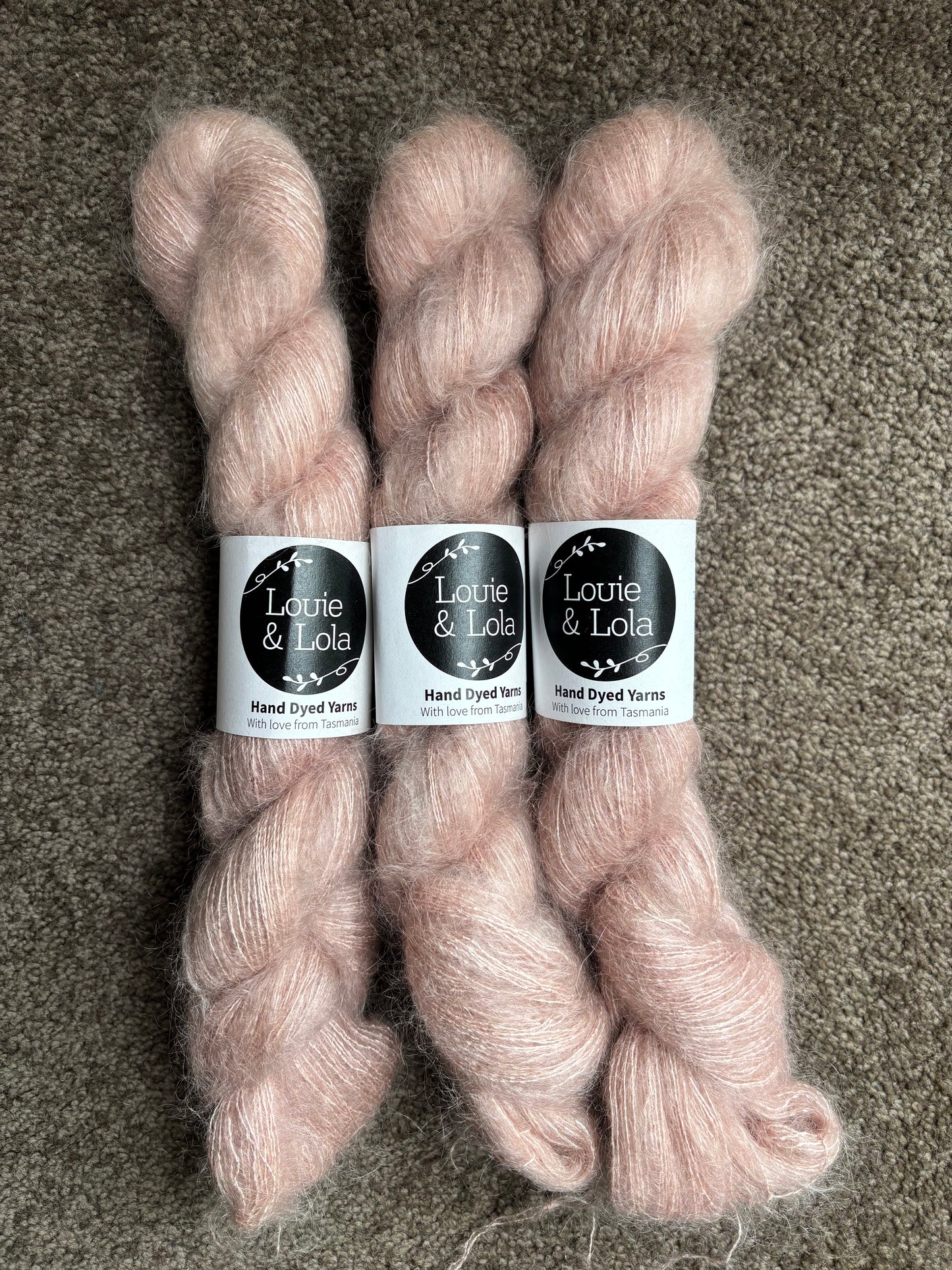 DESTASH - Lace Yarn