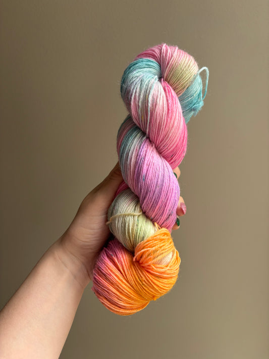 DESTASH - Fingering Yarn